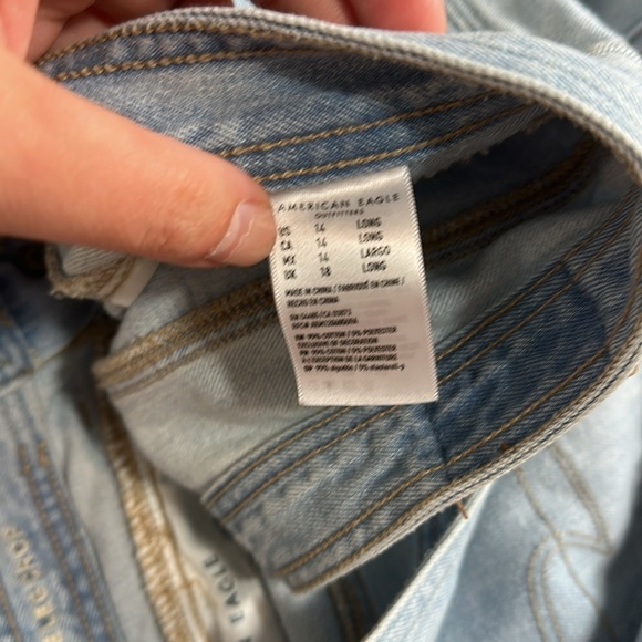 American Eagle Wide Leg Crop Jeans Light Wash - Picture 6 of 6